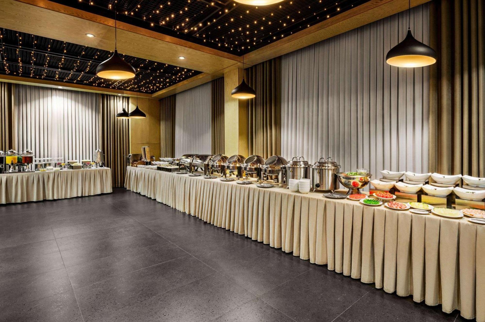 Wyndham Garden Tashkent酒店 外观 照片